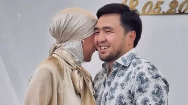 Елдос Сметов жұбайымен тойда көзге түсті (ФОТО)