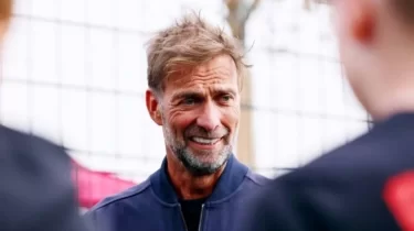 Юрген Клопп Өзбекстан құрамасы капитанының клубын жаттықтырады