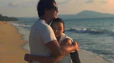 Беркуттің анасы көз жасын тыя алмады (ВИДЕО)