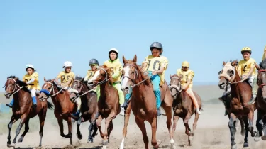 Аптап күн ыстығында – суперфиналға жол: Жетісудағы бәйге чемпионатының қорытындысы