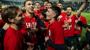 Ел кубогының финалында футболшылар жарылыстан зардап шекті (ВИДЕО)