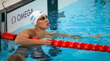 Қазақстандық жүзуші халықаралық турнирде қос "күміске" ие болды