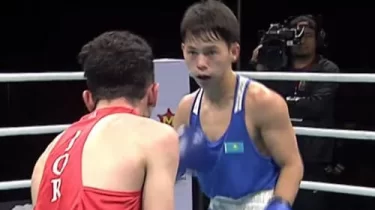 "Алтын" қолдан сусып кетті! Қазақстандық боксшы жартылай финалда сүрінді  (ВИДЕО)