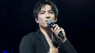 Димаш Құдайберген Барселонадағы жанкүйерлермен кездесуден әсерлі сәттерді жариялады (ВИДЕО)