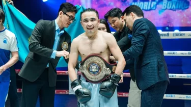 Қазақстандық қос боксшы жаттығуға қайта кірісті. Алда не күтіп тұр? (ВИДЕО)