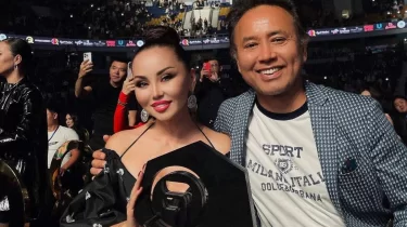 Баян Алагөзова күйеуінің бала күніндегі беймәлім суретін жариялады