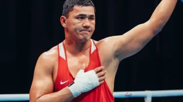 Қазақстандық гүрзі жұдырықты боксшы қарсыласын есінен тандырды (ВИДЕО)