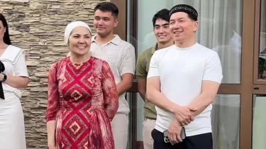 Сәкен Майғазиевтің жары құдасын сабырға шақырды (ВИДЕО)