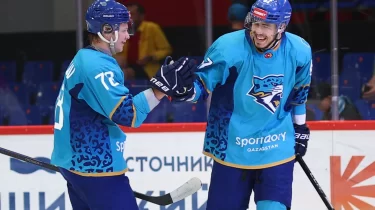 "Барыс" ойыншылары жаттықтырушыны "атып тастады" (ВИДЕО)