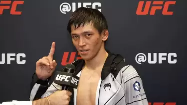 Азат Мақсұмға UFC-дегі айқасы алдында ескерту жасалды