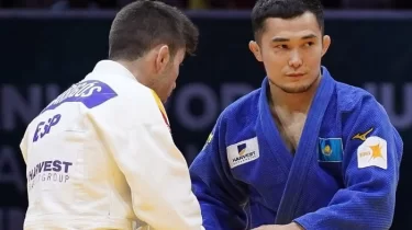 Мағжан Шамшадин әлем чемпионын екі секундта жер құштырды (ВИДЕО)