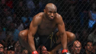 Шавкат Рахмоновтың салмағындағы UFC жекпе-жегі сенсациямен аяқталды (ВИДЕО)