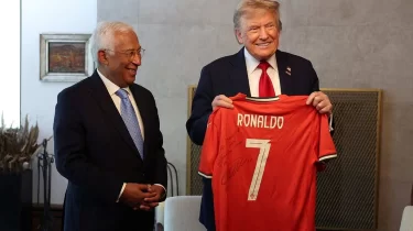 Криштиану Роналду Дональд Трампқа күтпеген сый жасады