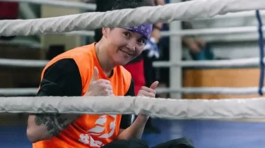 Назым Қызайбай ресейлік команданың көшбасшысымен қолғап түйістірді (ФОТО)