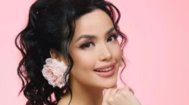 Ақбота-Нұр Сейітмағамбеттің жазбасы желіні дүрліктірді (ФОТО)