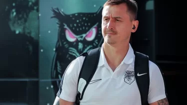 Ұлттық құрама жұлдызы шетелдік клубпен келісімін ұзартты