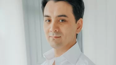 "Отбасы — көрініс үшін емес": "Жігіттер" тобының әншісі ажырасу себептерін ашық айтты