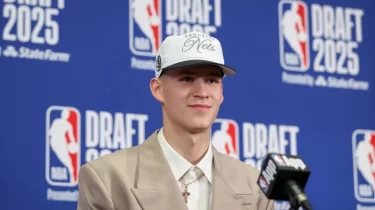 НБА тарихында мұндай болмаған: Ресейлік баскетболшы ТОП-8-де (ВИДЕО)