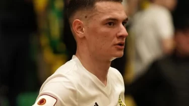 Шетелге жол жабық па? Ислам Чесноковтың болашағы анықталды