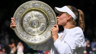 Елена Рыбакина Уимблдон қарсаңында жаңа образын көрсетті