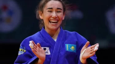 "1 медаль = 1 машина": Әбиба Әбужақынова тарихи жүлде үшін темір тұлпар мінді (ФОТО)