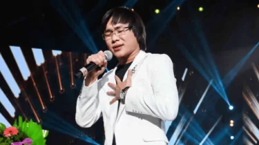 Қайрат Нұртастың Жетісайдағы концертіне халық 9 сағат бұрын жиналды (ВИДЕО)