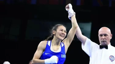 Бұрымды боксшымыз алғашқы жекпе-жекте қарсыласын тас-талқан етті! (ВИДЕО)