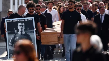 Футбол әлемі Диегу Жота және оның інісі Андре Силвамен қоштасты