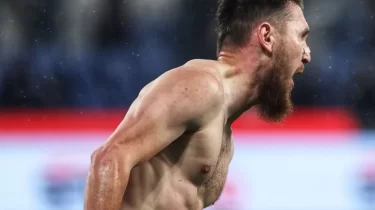 Абат Айымбетовты жаңа маман жаттықтырады