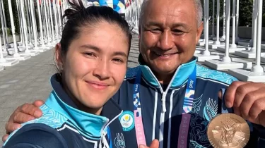 "Жарақатпен жеңіске жетті" — Бапкер Қызайбай туралы шындықты айтты