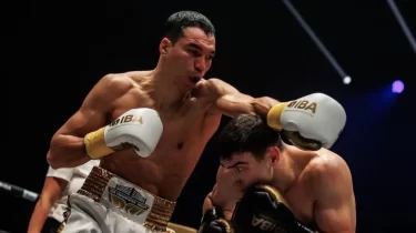 Дулат Бекбауовтың кәсіпқой бокстағы дебюті күтпеген нәтижемен аяқталды (ВИДЕО)