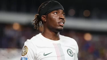 3000 жанкүйер қарсы болған трансфер