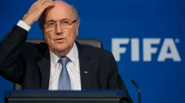 "Футбол тым көбейіп кетті" - Йозеф Блаттер FIFA жұмысына шүйлікті