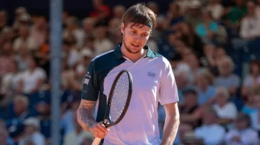 Бублик тағы да таңғалдырды! Қазақстандық теннисші ATP250-дің жартылай финалында