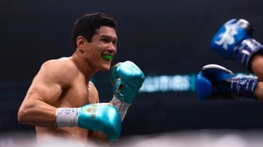 Данияр Елеусінов АҚШ-тағы алғашқы жекпе-жегін нокаутпен аяқтады (ВИДЕО)