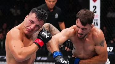 Қазақстандық файтер жанжалдан кейін UFC-дегі алғашқы жеңісіне жетті (ВИДЕО)