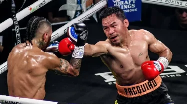 Пакьяо мен Барриос арасындағы жекпе-жек күтпеген нәтижемен аяқталды (ВИДЕО)