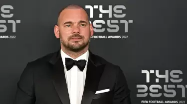 "Ол тек бапкер емес, ол – көшбасшы". Уэсли Снейдер тарихтағы үздік жаттықтырушыны атады