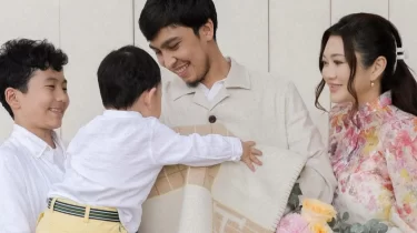 "Бір жылап алдым": Ерке Есмахан күйеуінің ерекше сыйлығын бөлісті