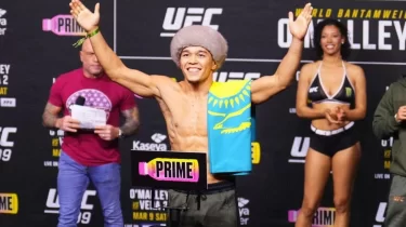 Асу Алмабаев UFC-де көз арбасу рәсіміне қатысты (ВИДЕО)