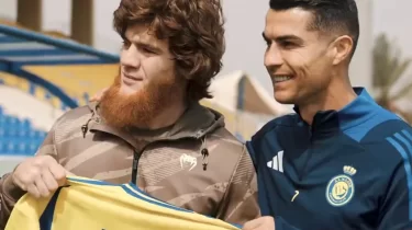 "Дағыстандық қазақ" пен футбол аңызы: Шара Буллет пен Роналдудың достығы жайлы не білеміз?