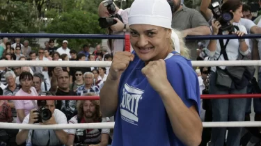 Бокстан әлем чемпионы инсульттан қайтыс болды