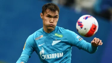 "Ақша үшін мансапты құрбан етті": Еуропада Нұралы Әліп сынға ұшырады