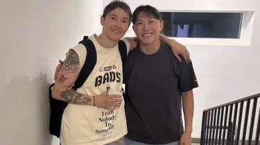 Назым Қызайбай 40 балаға қуаныш сыйлады