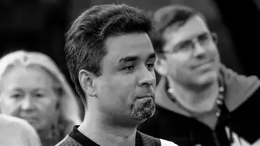 Танымал комментатор пойыз астында қалып, қайтыс болды