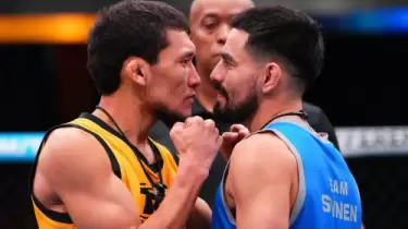Қазақстандық нокаутер UFC турниріндегі тарихи айқас алдында америкалықпен көз арбасты (ВИДЕО)