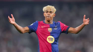 Ламин Ямальдың өр мінезі: «Барселона» ішінде алғашқы дағдарыс