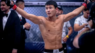 Бекзат Алмахан Еркебұлан Тоқтарға жеңіс әкелген соққыны үйретті (ВИДЕО)