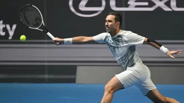 Михаил Кукушкин жартылай финалда: Қазақстандық ардагер US Open–2025 іріктеуінде жарқырады