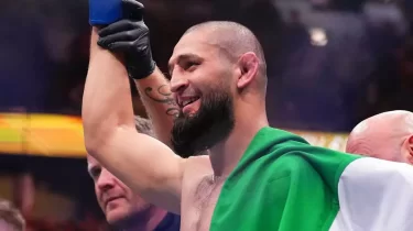 Арабтар Хамзат Чимаевты UFC чемпионы ретінде қарсы алды (ВИДЕО)